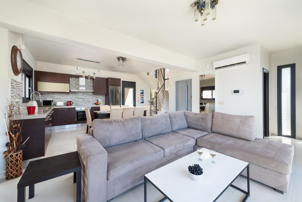 Villa Ixia Breeze 3 Exterior foto